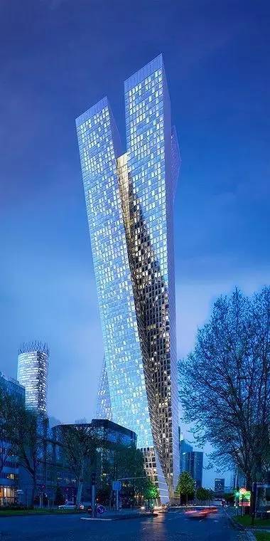 令结构师“痛苦”的建筑方案4 令结构师“痛苦”的建筑方案4